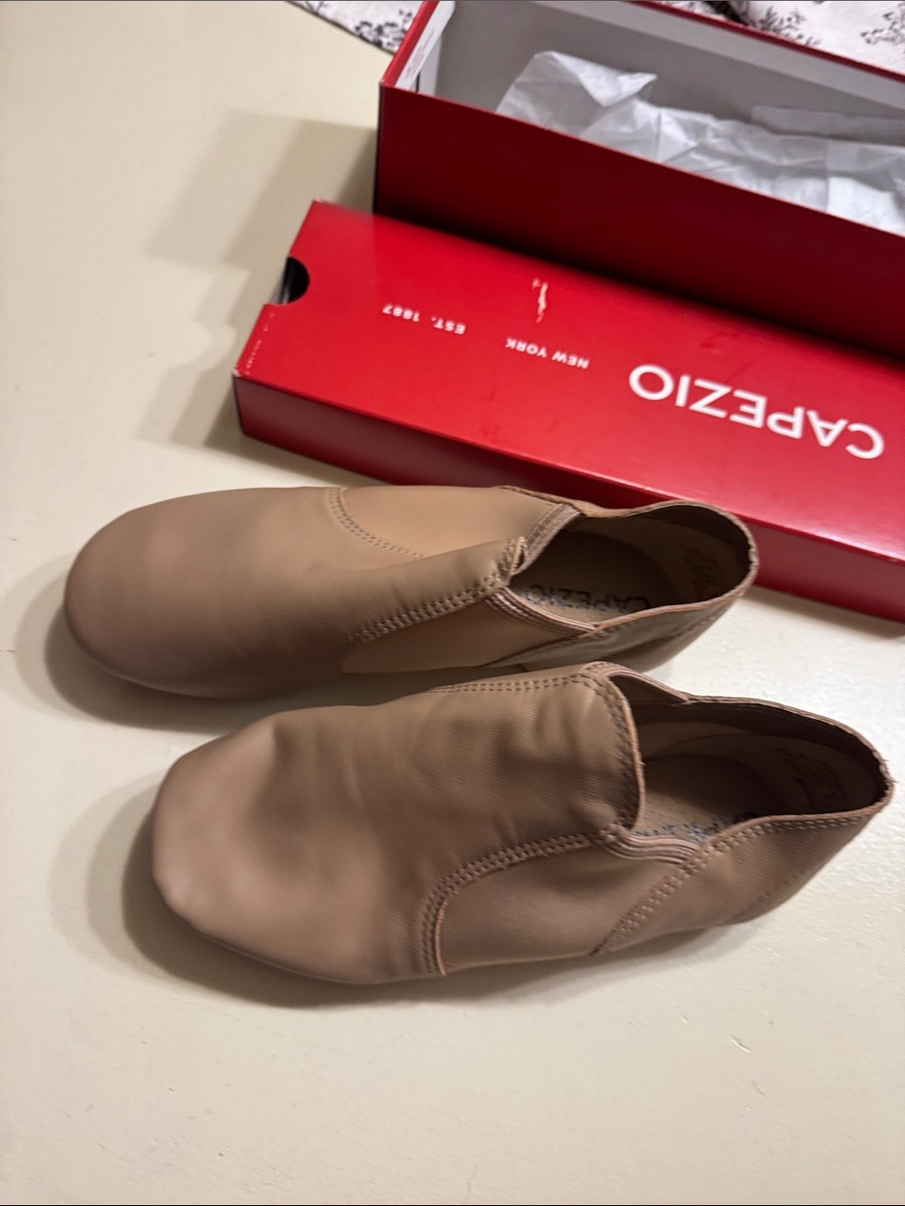 Capezio women’s Slip-On Jazz Shoe in Tan
